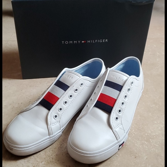 Almost new Tommy H. - Picture 4 of 4